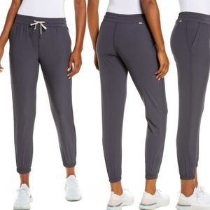 Vuori midnight woven weekend jogger XS